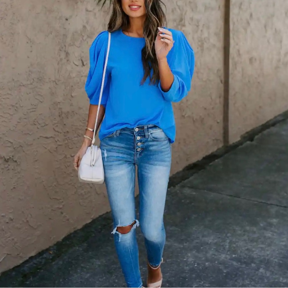 New Vici Kingston Blue Top sz small- best seller and sold out!!